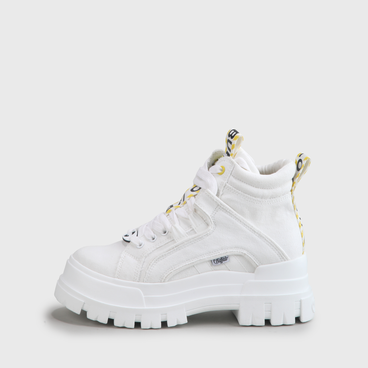 buffalo aspha flat ankle boots in white